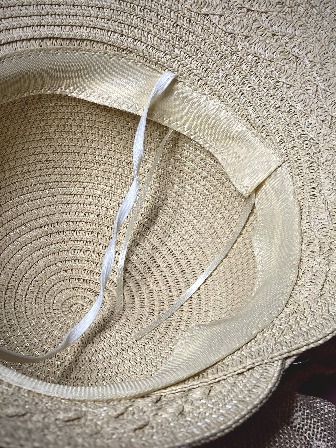 کلاه دخترانه ساحلی حصیری بچگانه مدل پاپیون خالدار