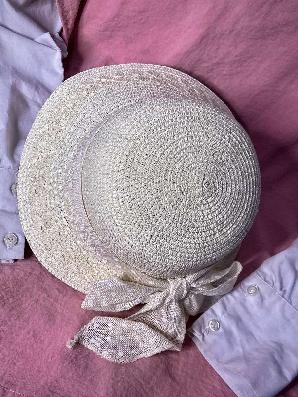 کلاه دخترانه ساحلی حصیری بچگانه مدل پاپیون خالدار