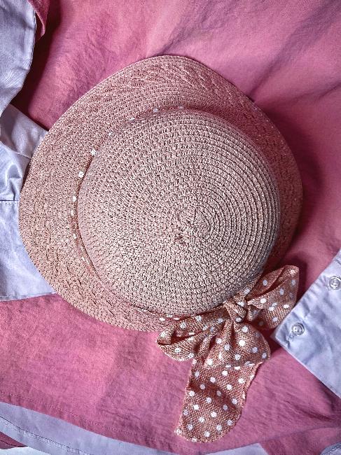 کلاه دخترانه ساحلی حصیری بچگانه مدل پاپیون خالدار