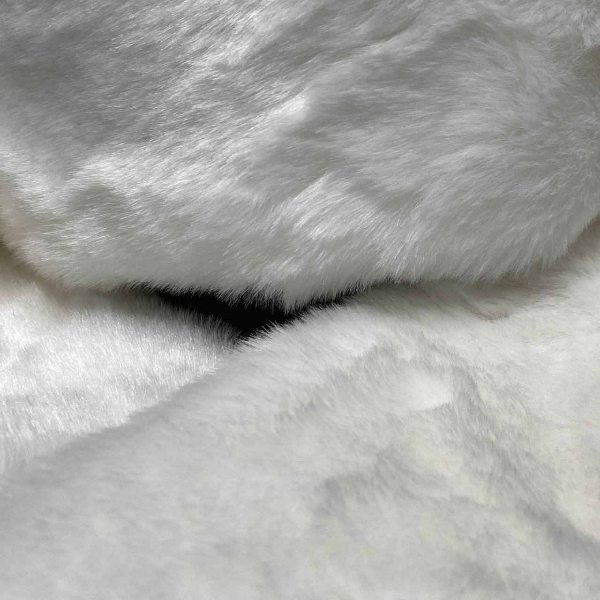 کلاه زنانه و شال گردن روس خز