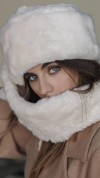 کلاه زنانه و شال گردن روس خز