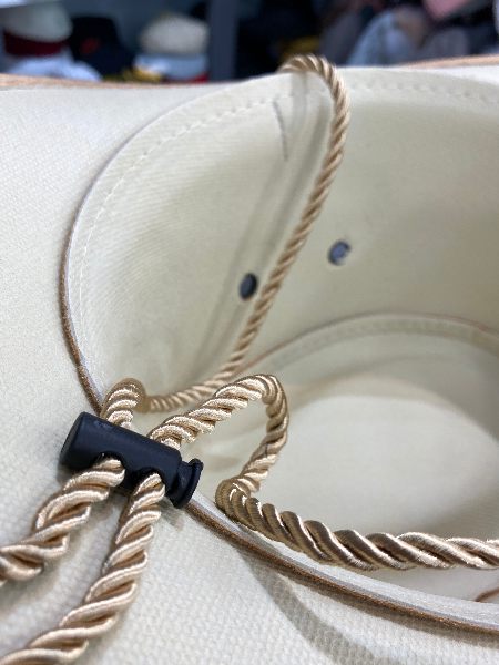 کلاه کابویی لبه بلند