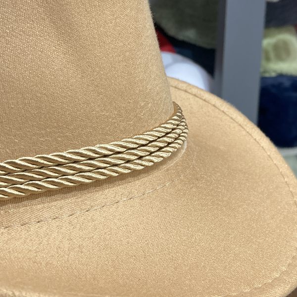 کلاه کابویی لبه کوتاه