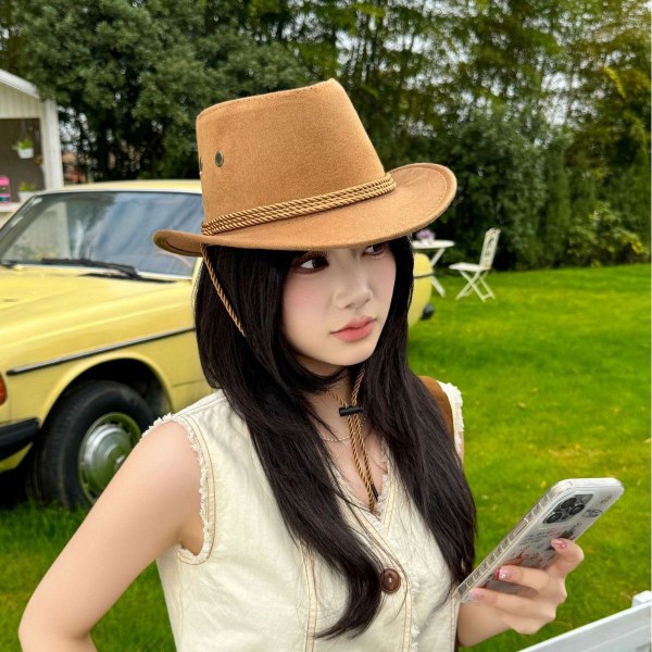 کلاه کابویی لبه کوتاه