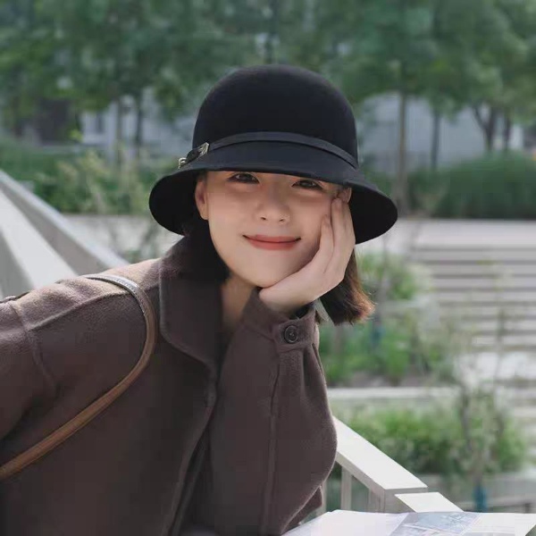 کلاه شهرزادی لبه کوتاه کمربند چرمی 