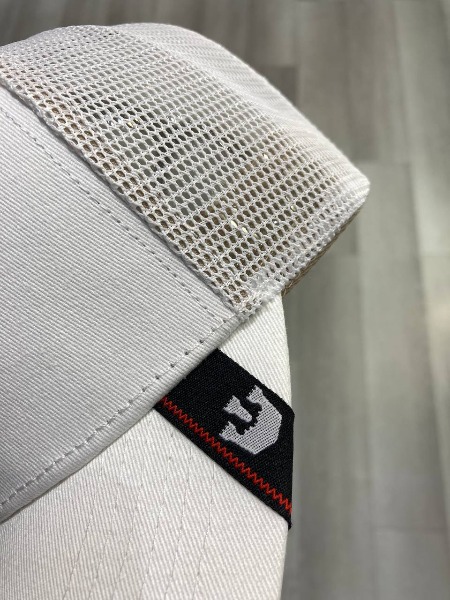 کلاه کپ نقاب دار پشت تور گورین ۰۲