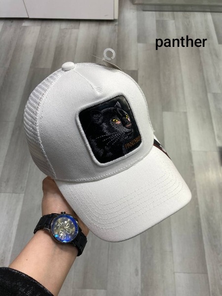 کلاه کپ نقاب دار پشت تور گورین ۰۲