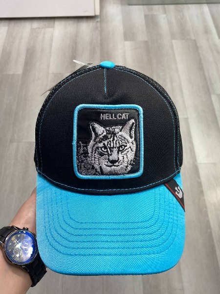 کلاه کپ نقاب دار پشت تور گورین ۰۴