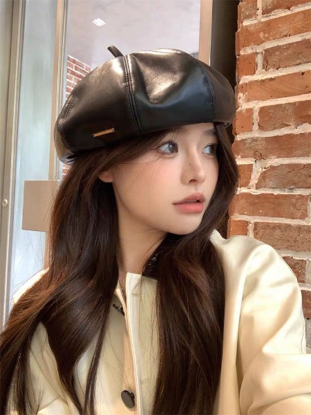 کلاه برت کج فرانسوی چرم ساده