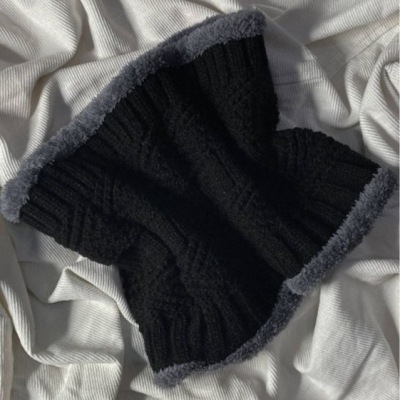 گردنی داخل خز 